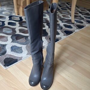 Sam Edelman Gray Over the Knee Boots Sleek Design
